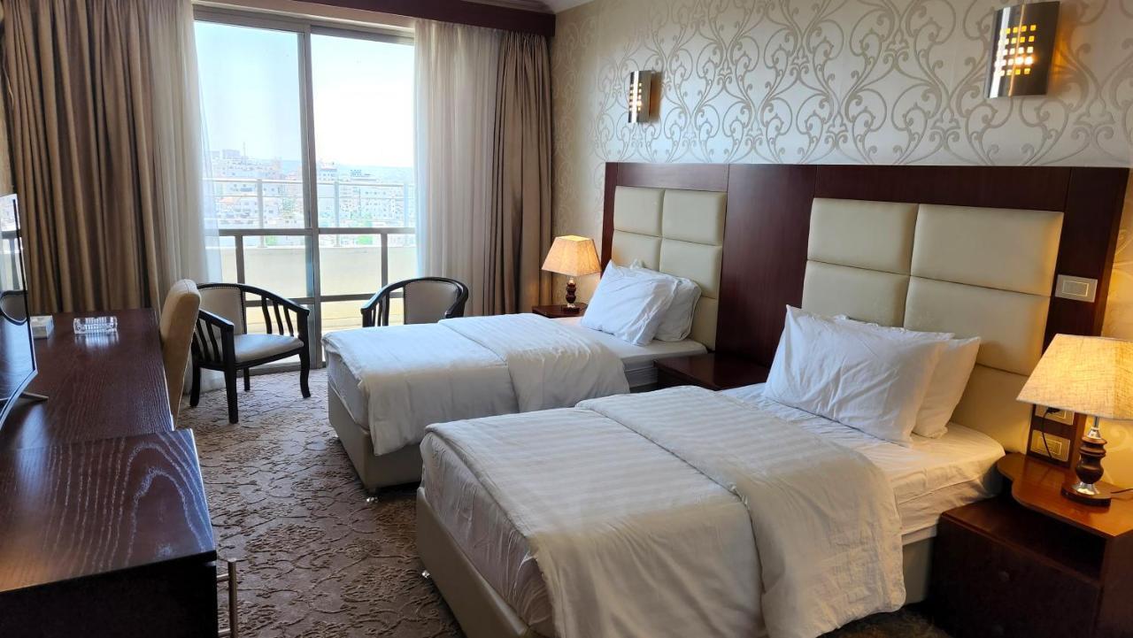 Red Crescent Guesthouse 라말라 외부 사진